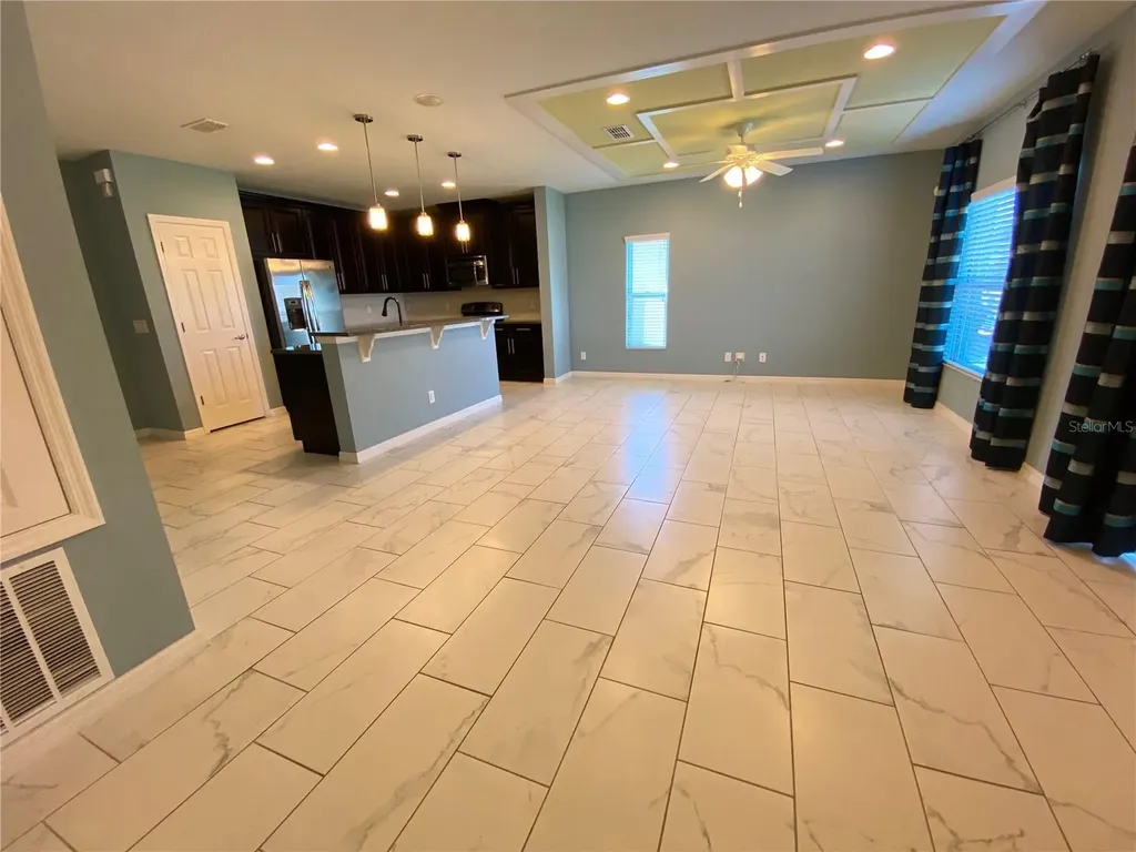 231 Salamanca Road Davenport FL 33837