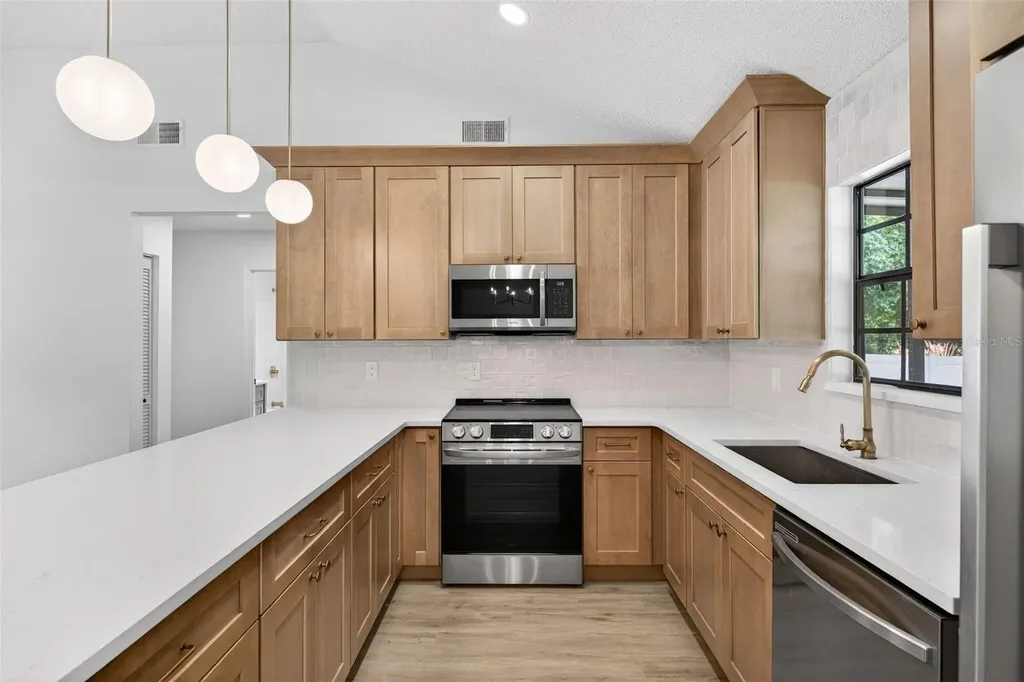 3431 Silver Palm Drive Edgewater FL 32141