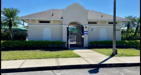10264 Oak Crest Road Orlando FL 32829