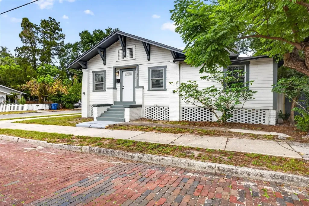 3007 N Central Avenue Tampa FL 33603