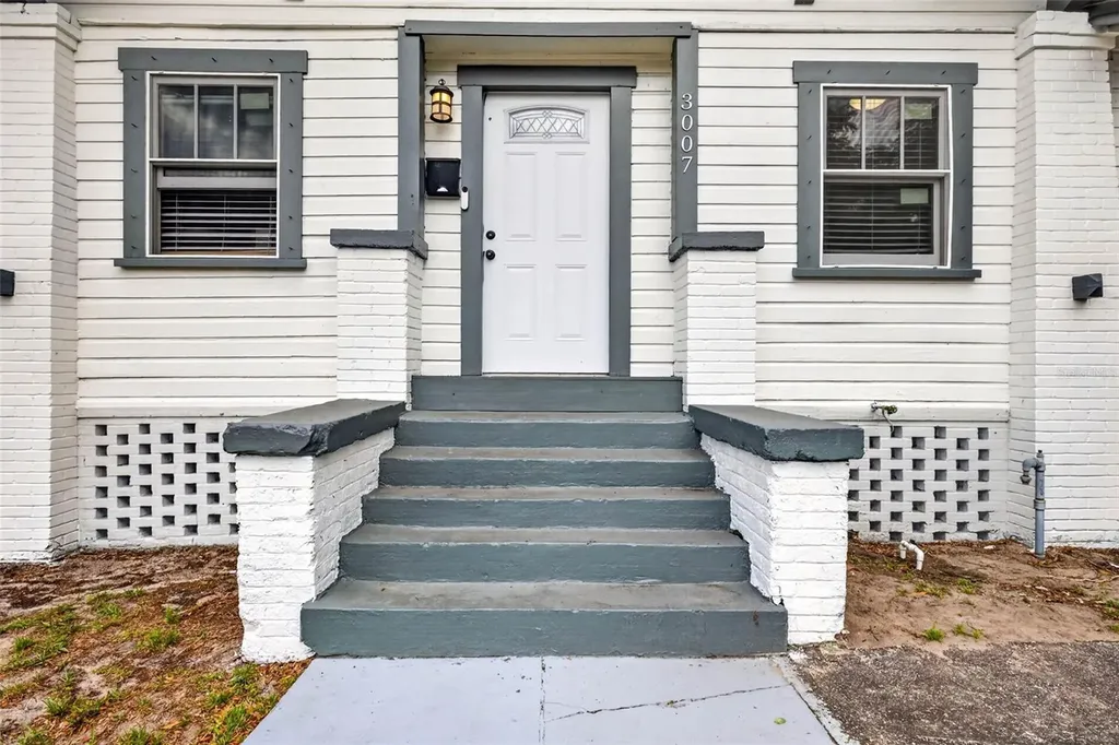 3007 N Central Avenue Tampa FL 33603