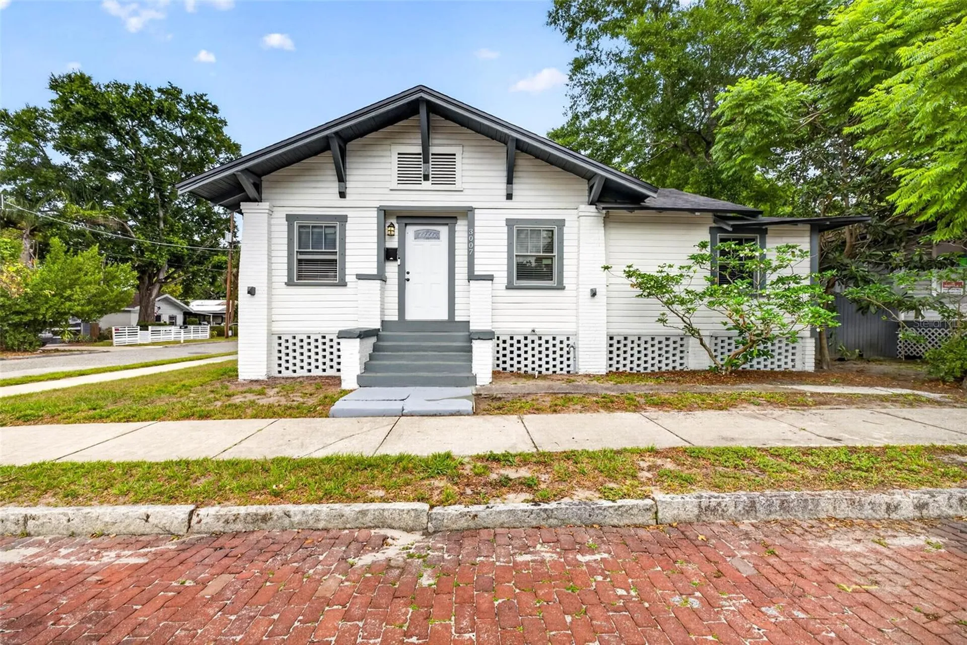 3007 N Central Avenue Tampa FL 33603