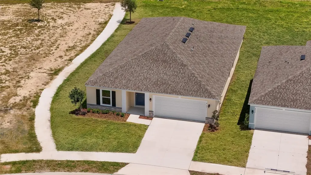 8821 Pine Bark Way Wildwood FL 34785