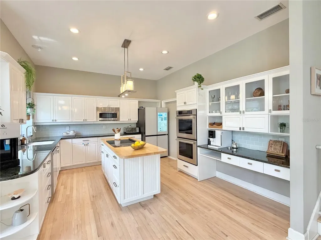 4814 W Beachway Drive Tampa FL 33609