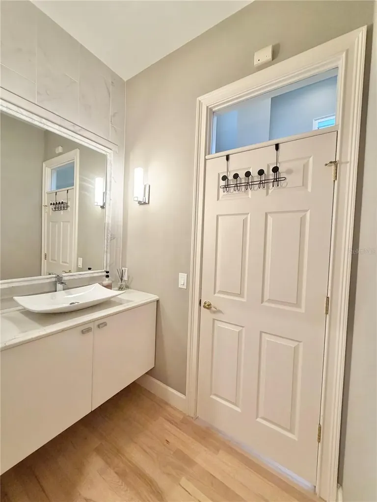 4814 W Beachway Drive Tampa FL 33609