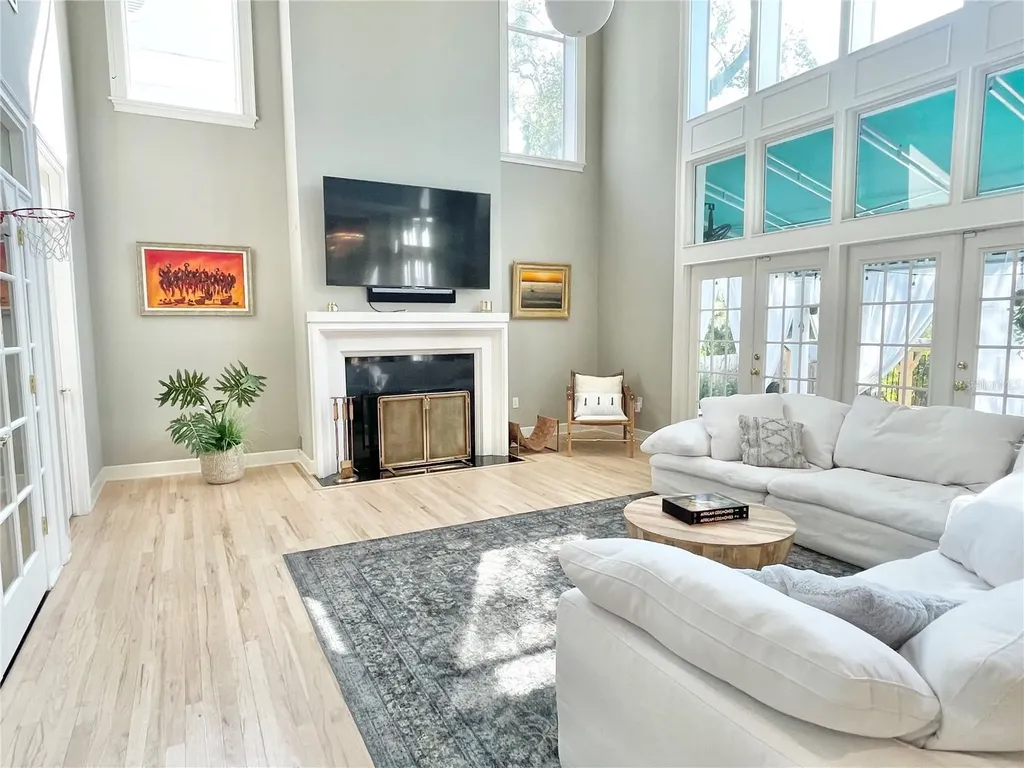 4814 W Beachway Drive Tampa FL 33609