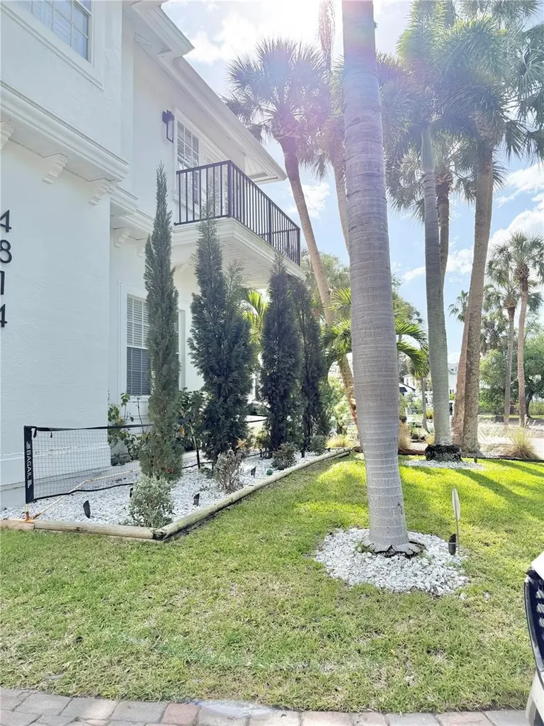 4814 W Beachway Drive Tampa FL 33609