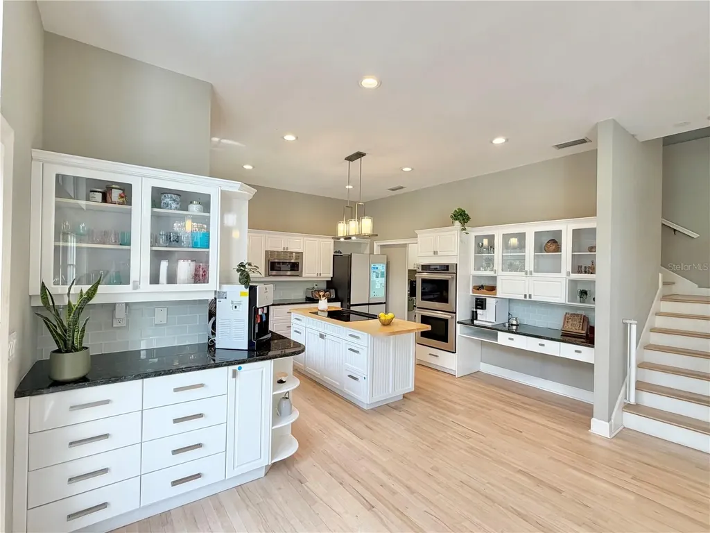 4814 W Beachway Drive Tampa FL 33609