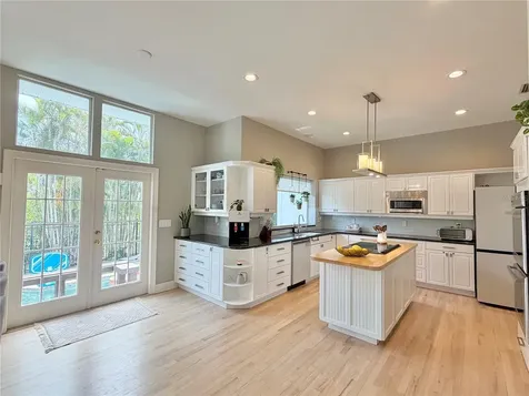 4814 W Beachway Drive Tampa FL 33609