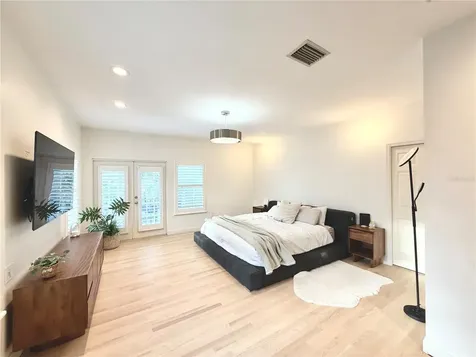 4814 W Beachway Drive Tampa FL 33609