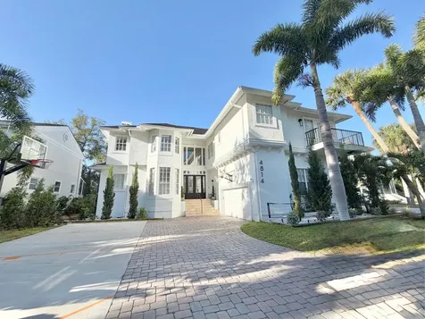4814 W Beachway Drive Tampa FL 33609