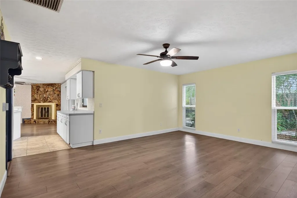 901 W River Drive Temple Terrace FL 33617