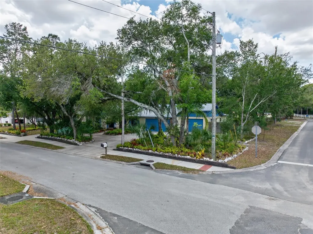 901 W River Drive Temple Terrace FL 33617