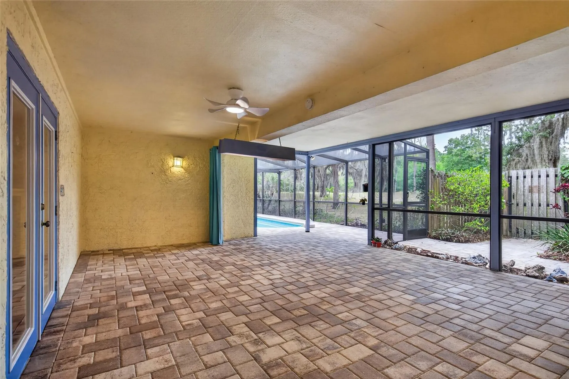 901 W River Drive Temple Terrace FL 33617