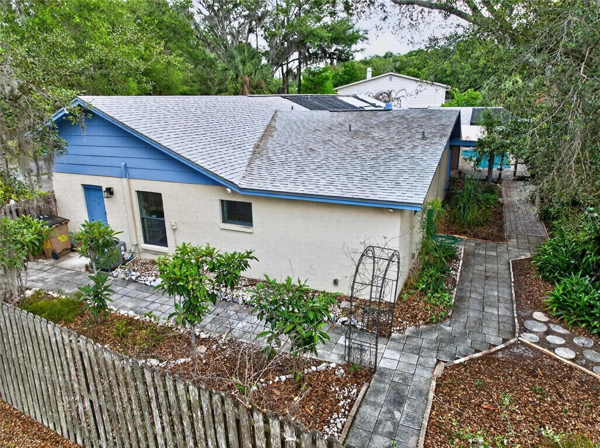 901 W River Drive Temple Terrace FL 33617