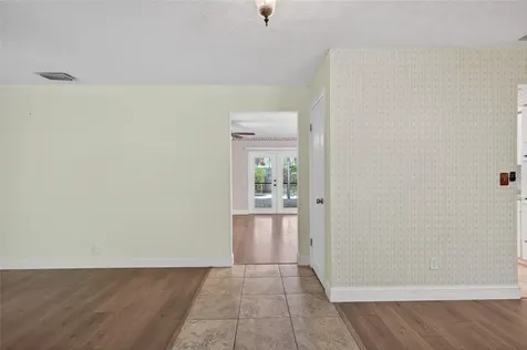 901 W River Drive Temple Terrace FL 33617