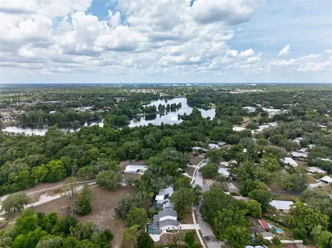 901 W River Drive Temple Terrace FL 33617