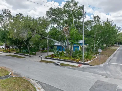 901 W River Drive Temple Terrace FL 33617