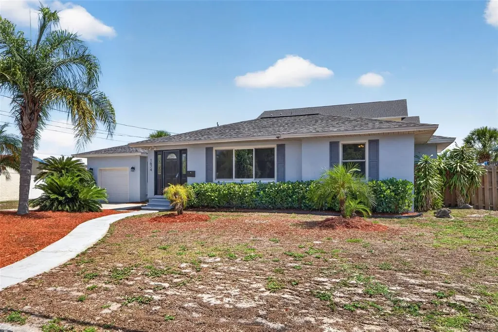 1674 34th Avenue N St Petersburg FL 33713