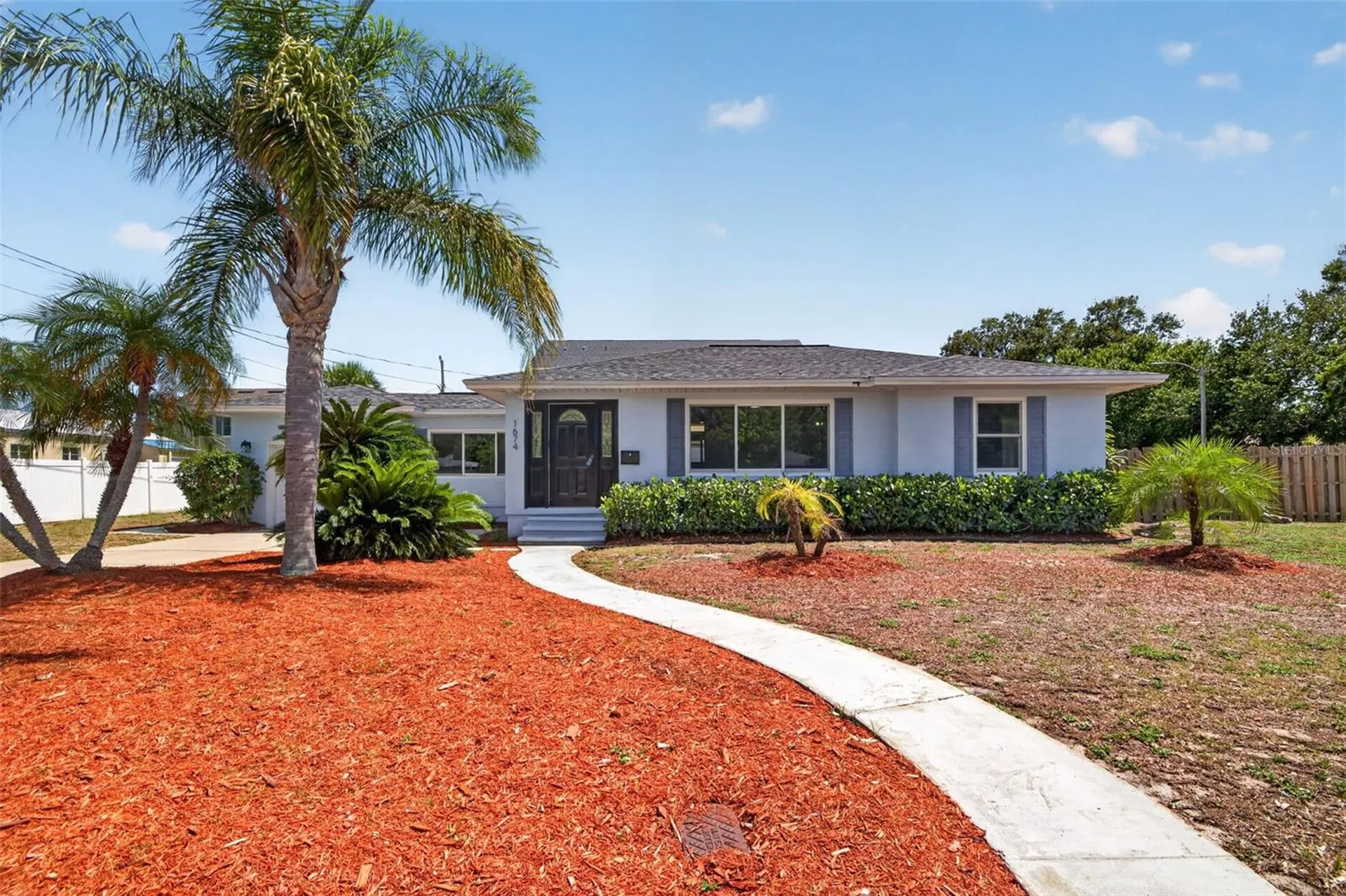 1674 34th Avenue N St Petersburg FL 33713