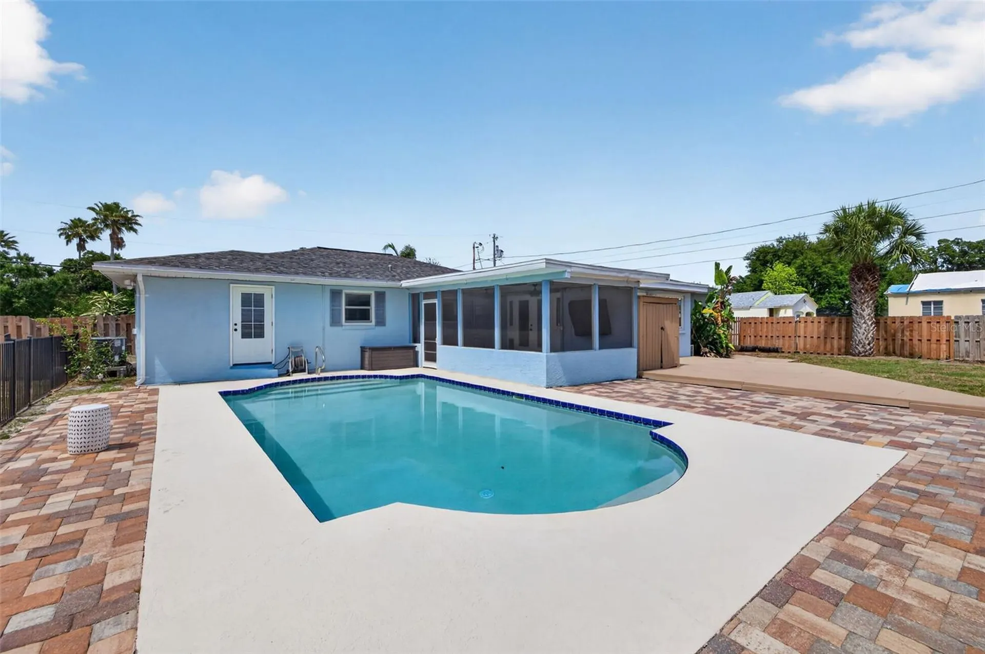 1674 34th Avenue N St Petersburg FL 33713