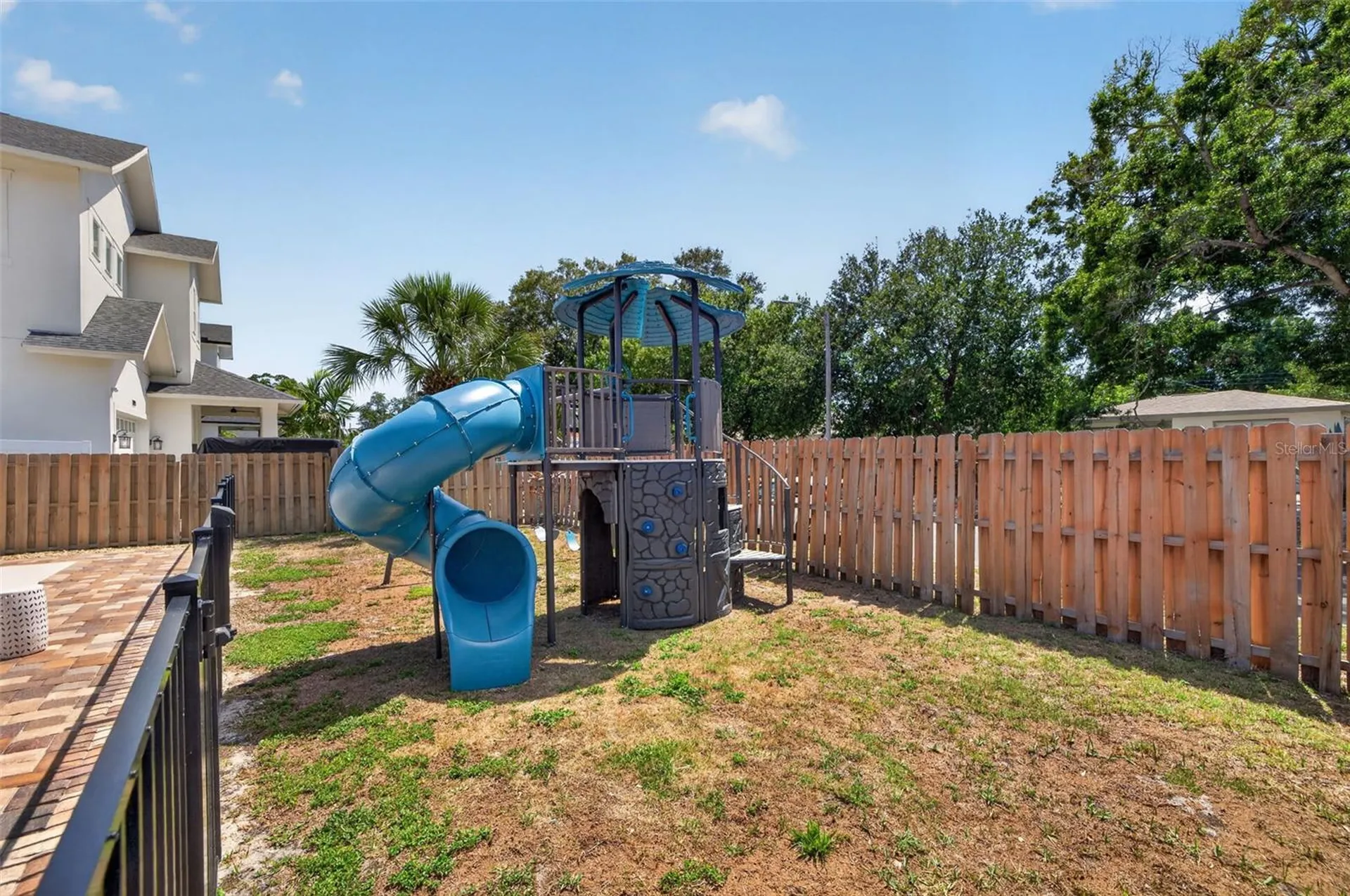 1674 34th Avenue N St Petersburg FL 33713