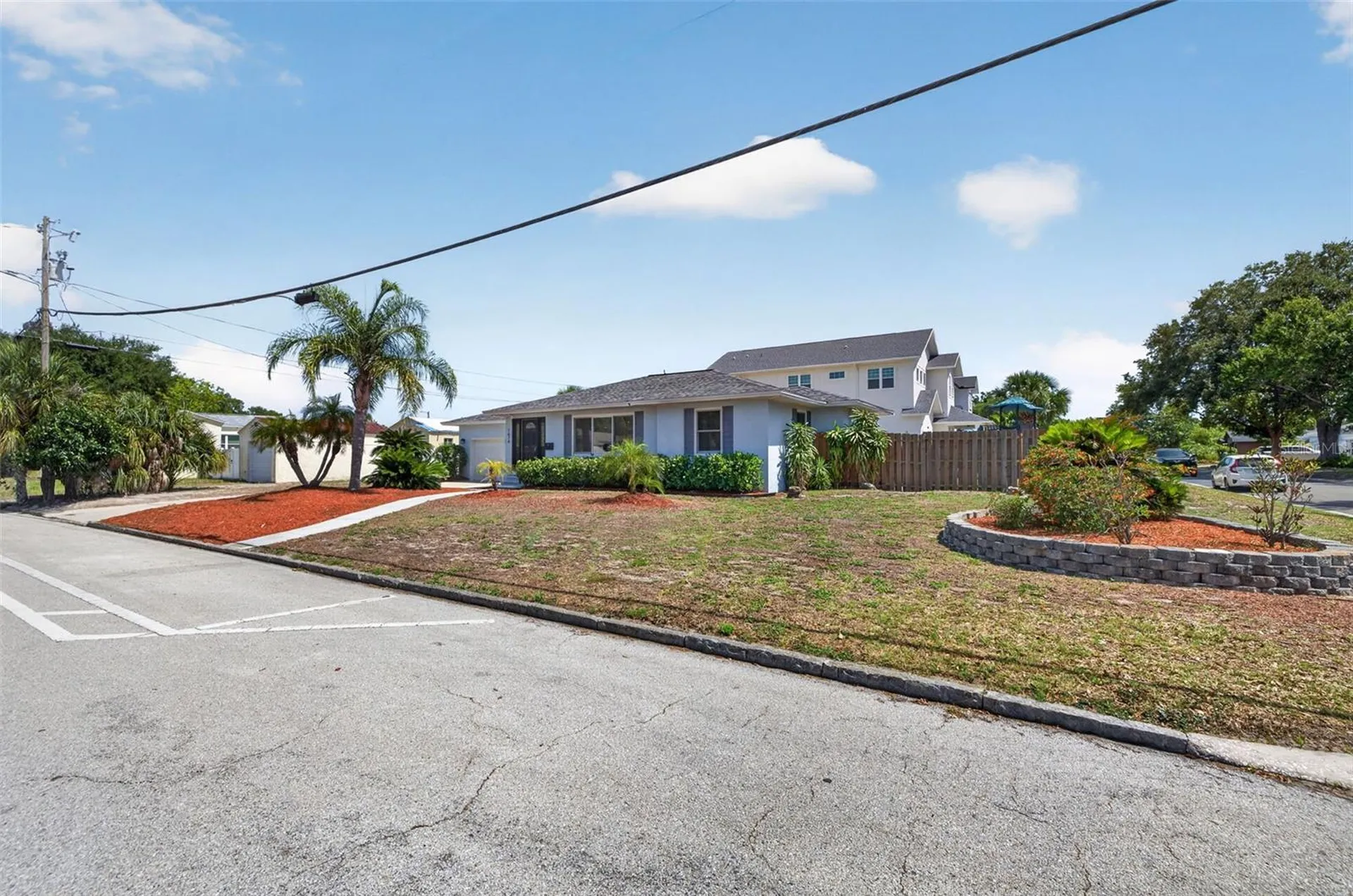 1674 34th Avenue N St Petersburg FL 33713
