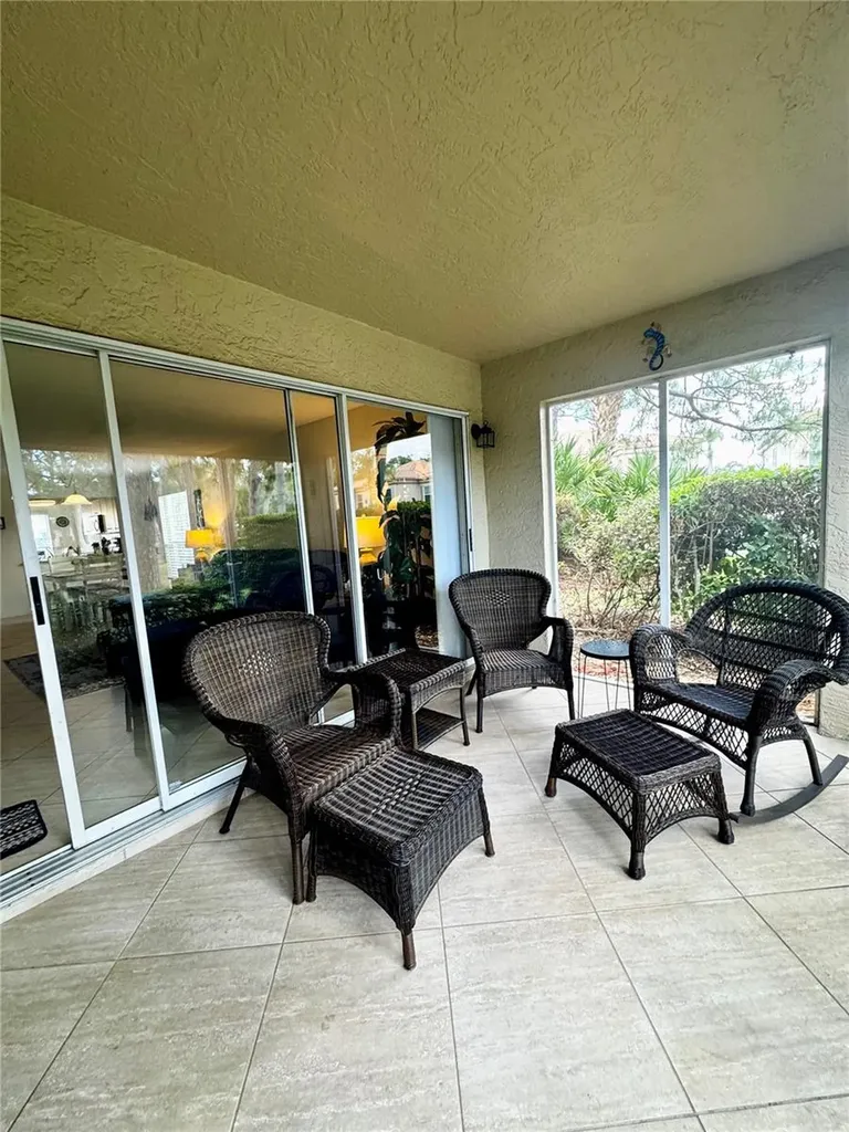 4377 Longmeadow Sarasota FL 34235