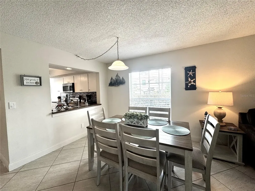 4377 Longmeadow Sarasota FL 34235