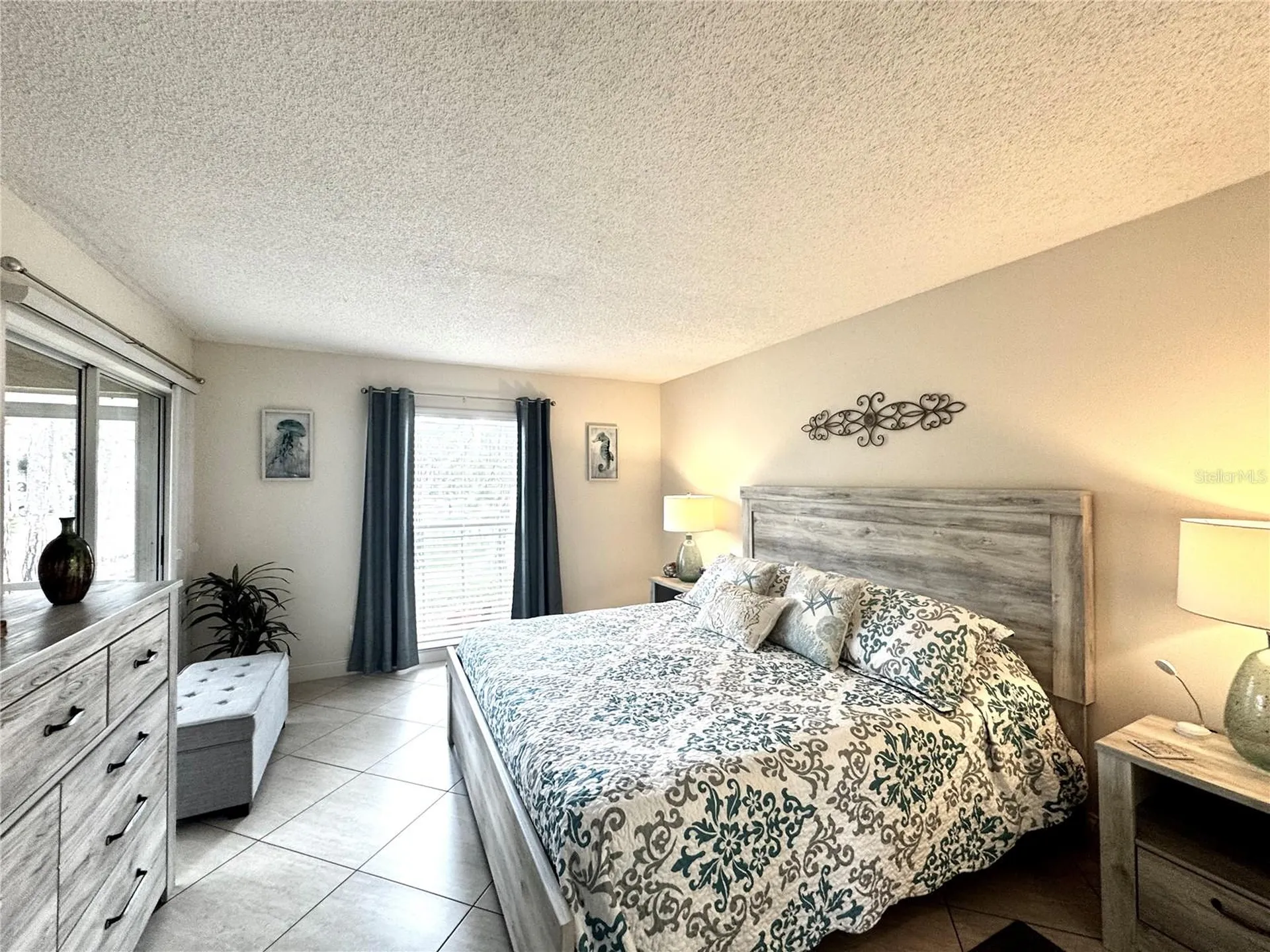 4377 Longmeadow Sarasota FL 34235