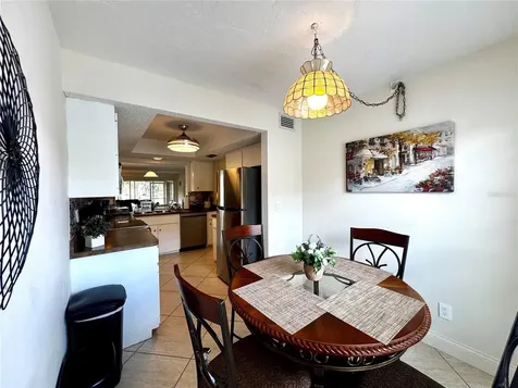 4377 Longmeadow Sarasota FL 34235