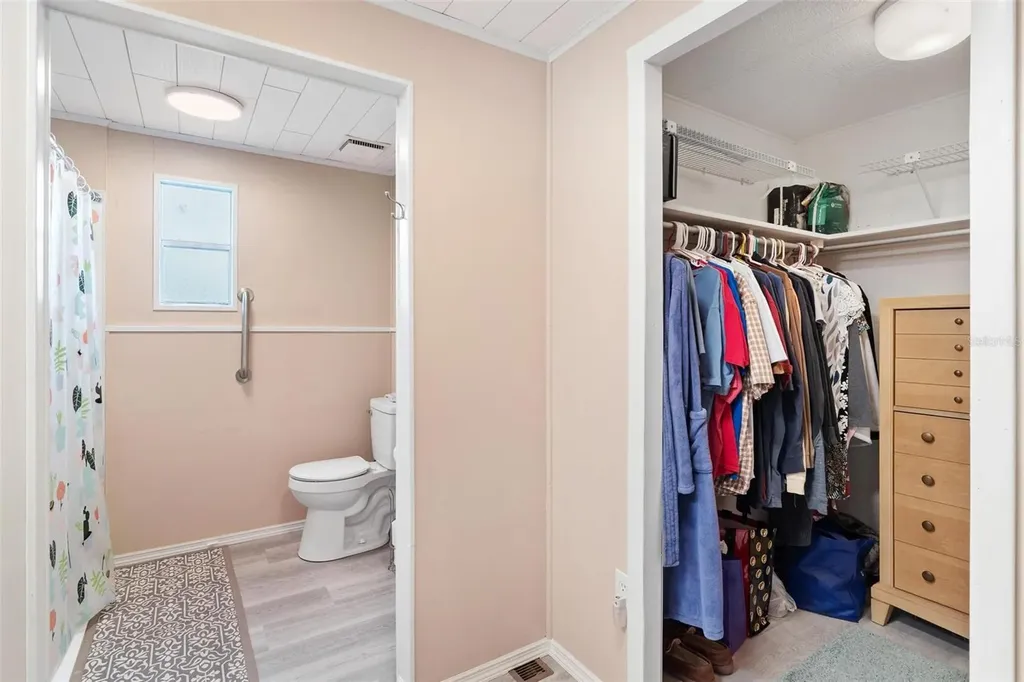 717 W Coach N Four Drive Leesburg FL 34748