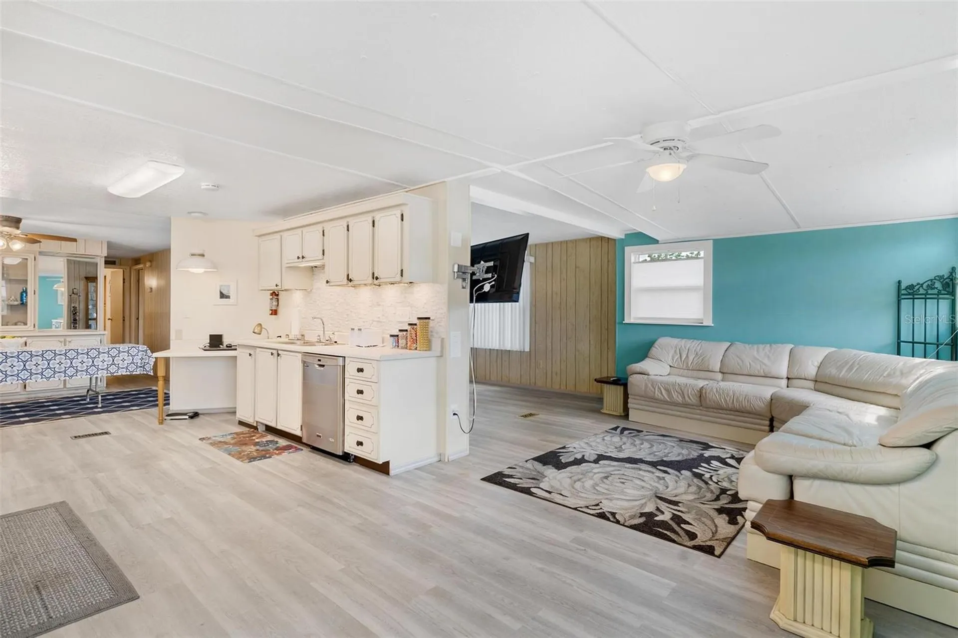 717 W Coach N Four Drive Leesburg FL 34748