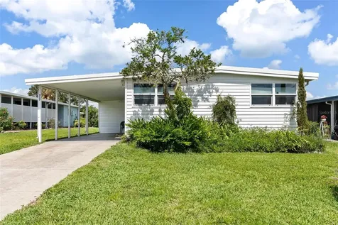 717 W Coach N Four Drive Leesburg FL 34748