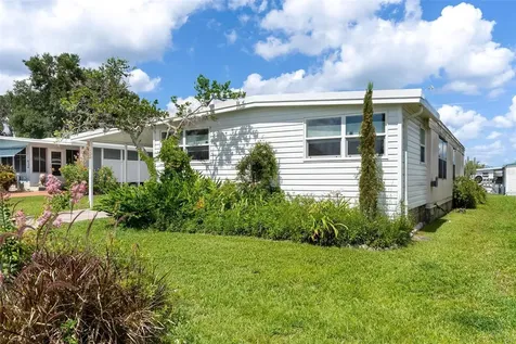 717 W Coach N Four Drive Leesburg FL 34748