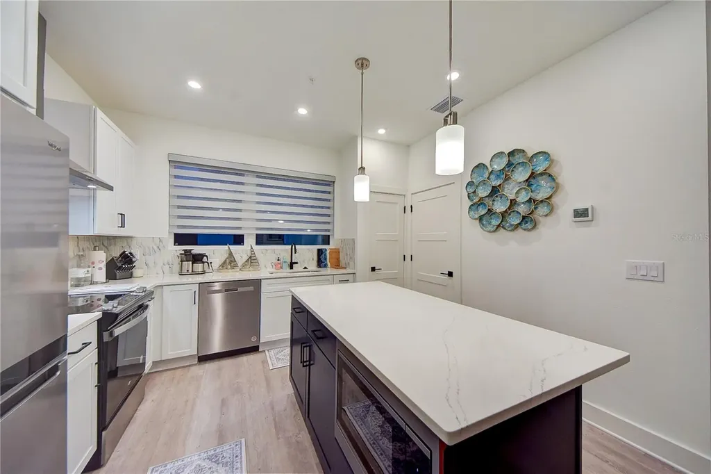 323 15th Street N St Petersburg FL 33705