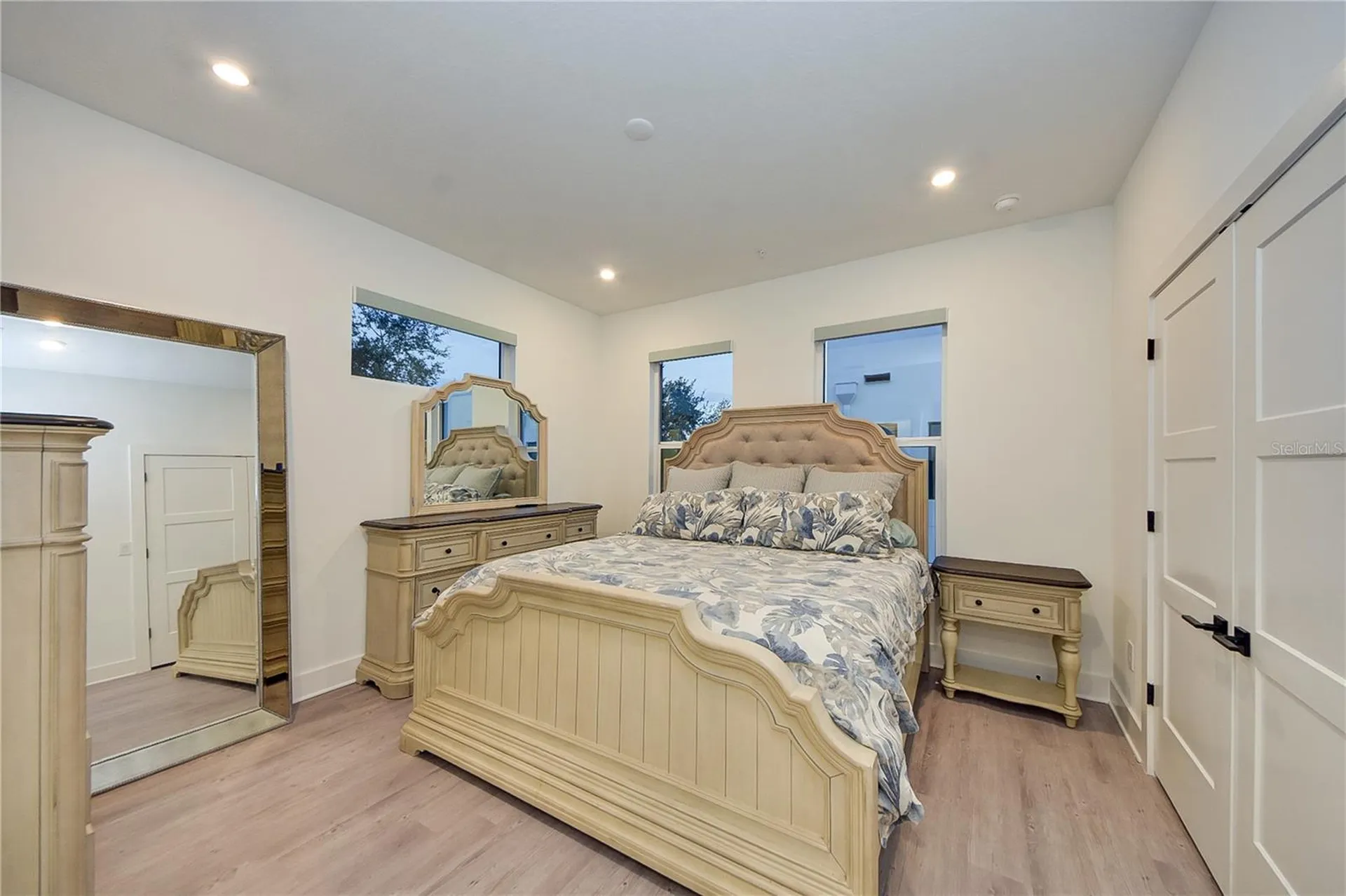 323 15th Street N St Petersburg FL 33705