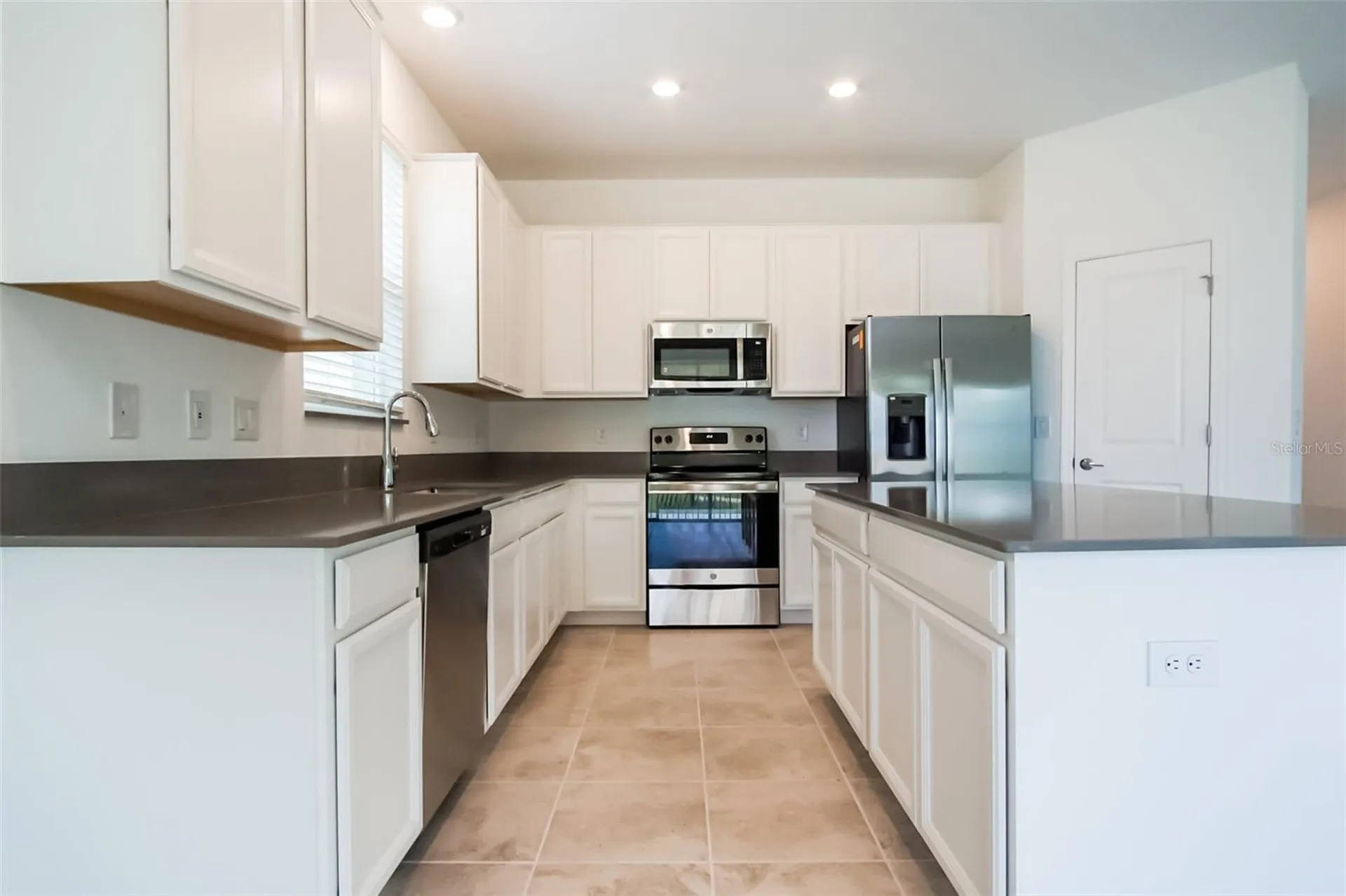 786 Citrus Reserve Boulevard Davenport FL 33837