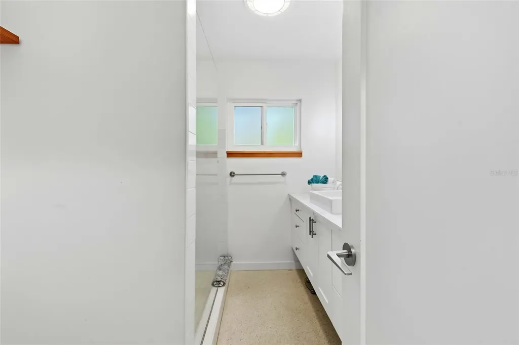 845 Highland Street Sarasota FL 34234