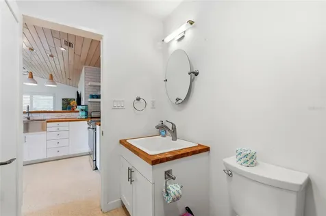 845 Highland Street Sarasota FL 34234