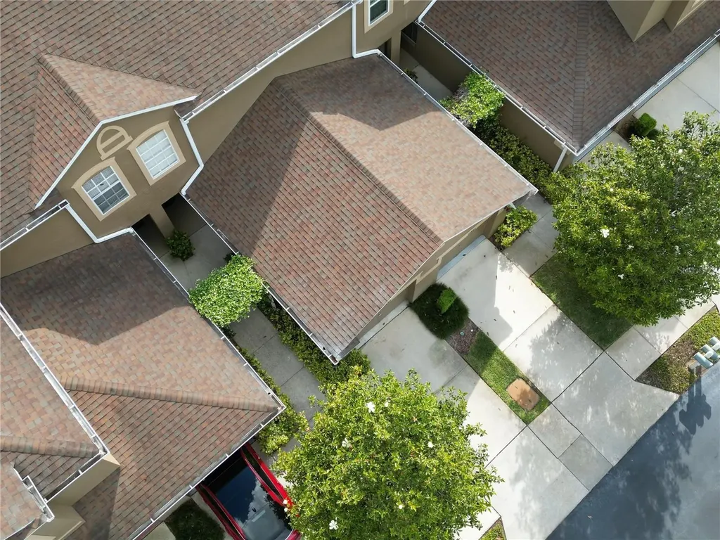 18842 Duquesne Drive Tampa FL 33647