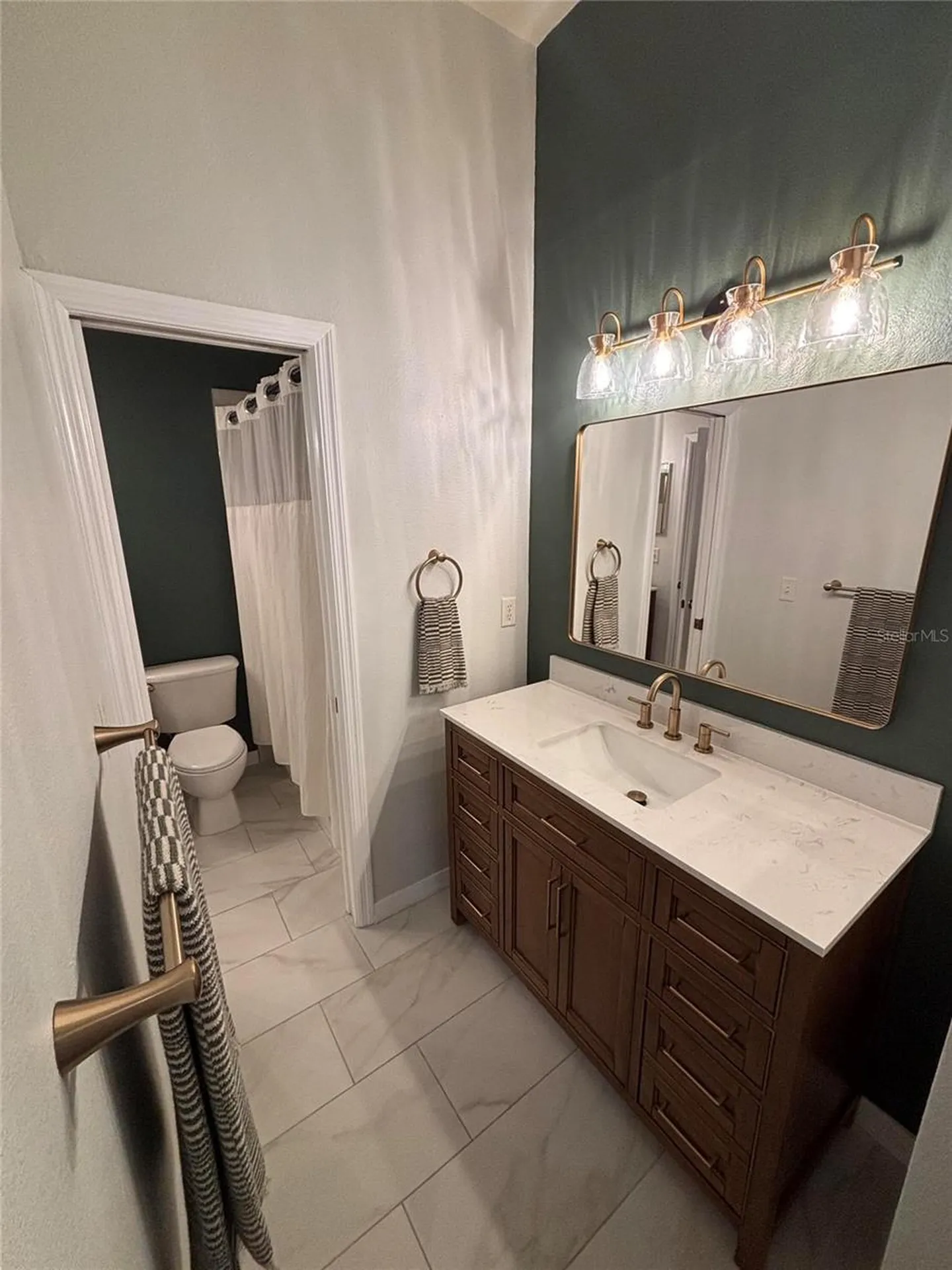 18842 Duquesne Drive Tampa FL 33647
