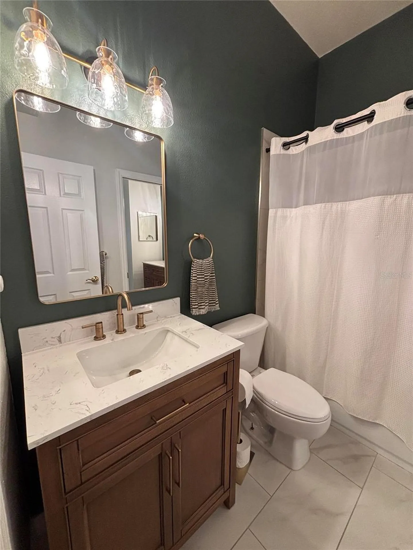 18842 Duquesne Drive Tampa FL 33647