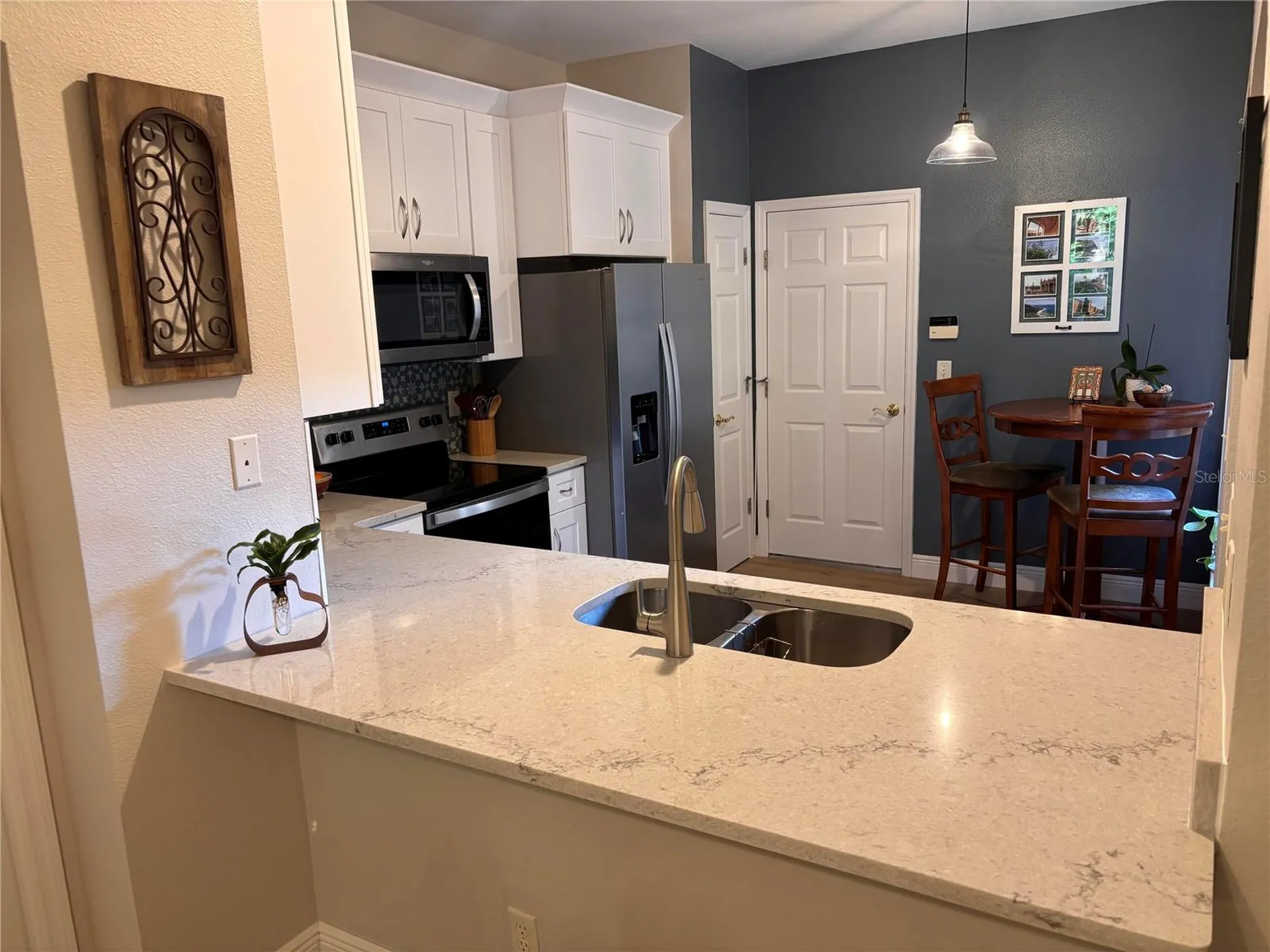 18842 Duquesne Drive Tampa FL 33647