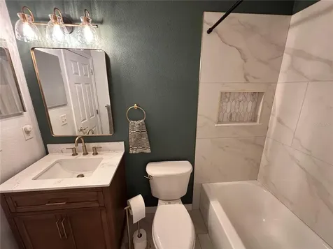 18842 Duquesne Drive Tampa FL 33647