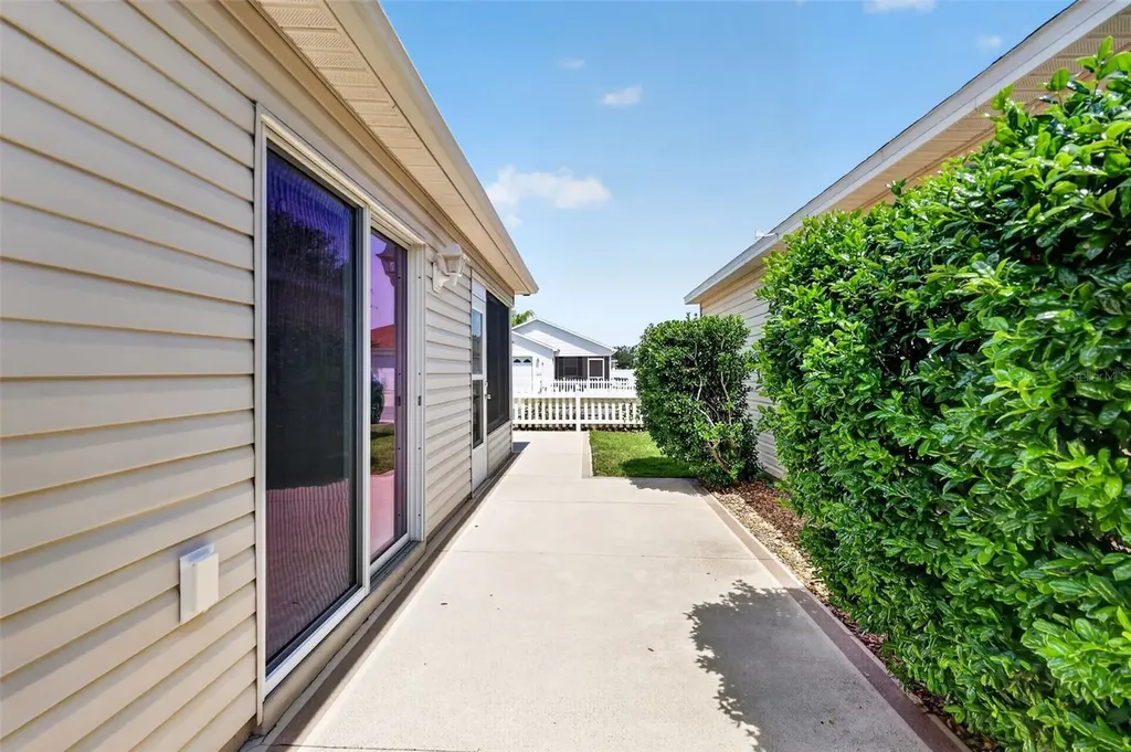 1858 Endsley Court The Villages FL 32162