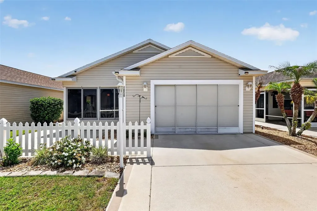 1858 Endsley Court The Villages FL 32162