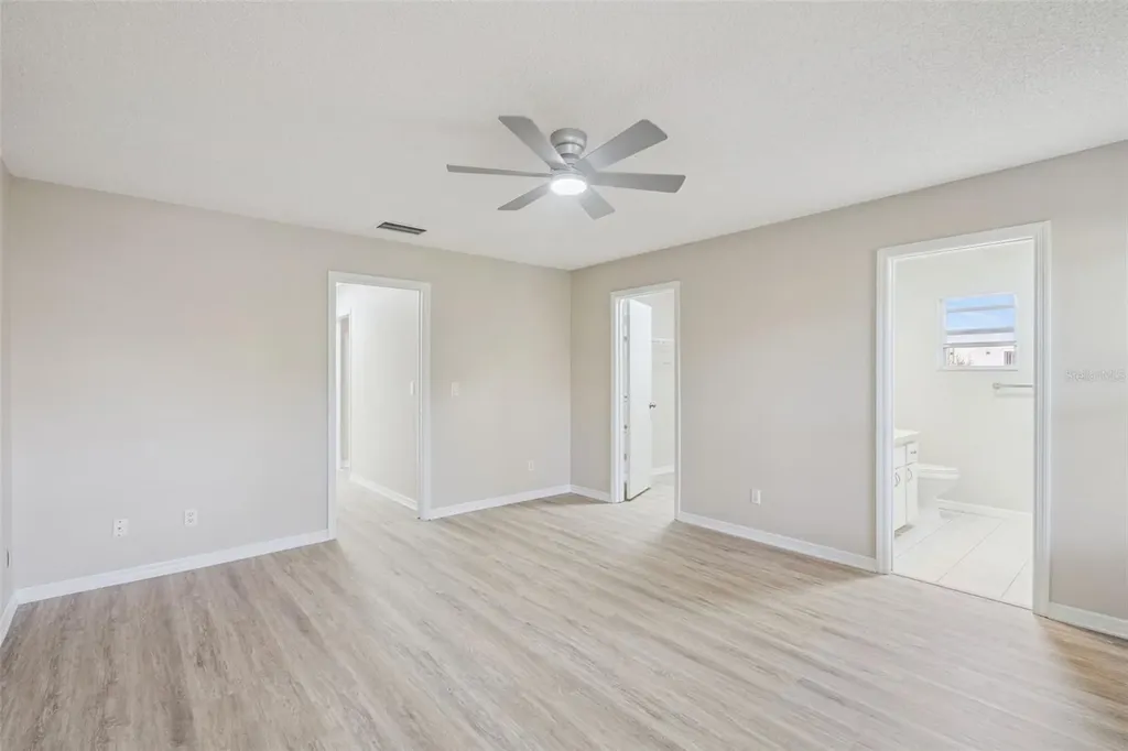 27211 Racquet Circle Leesburg FL 34748