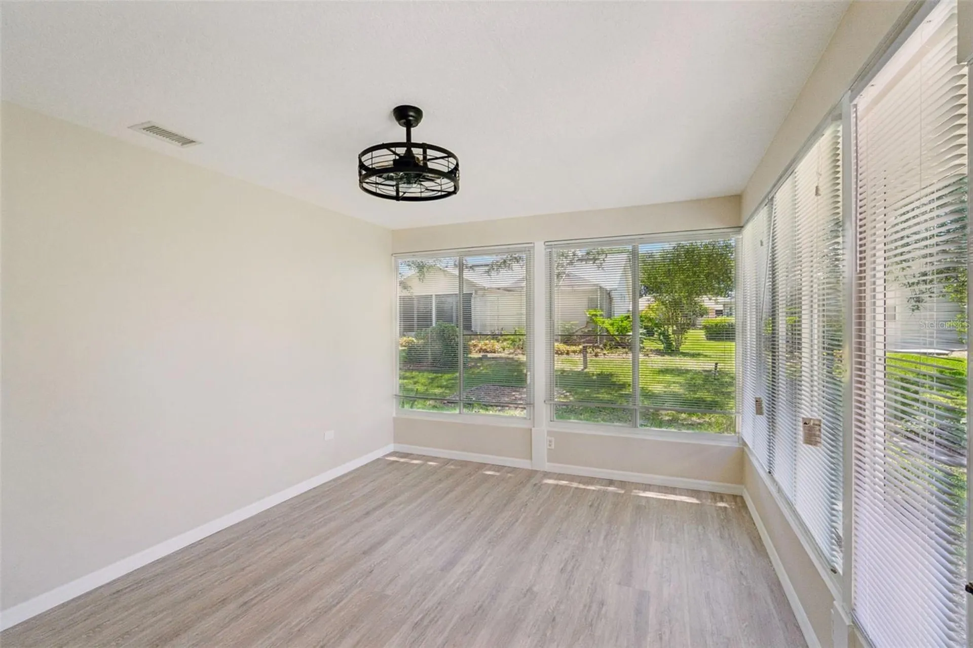 27211 Racquet Circle Leesburg FL 34748