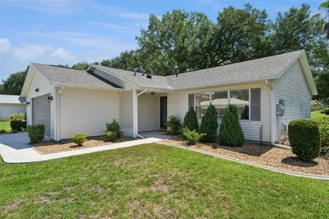 27211 Racquet Circle Leesburg FL 34748